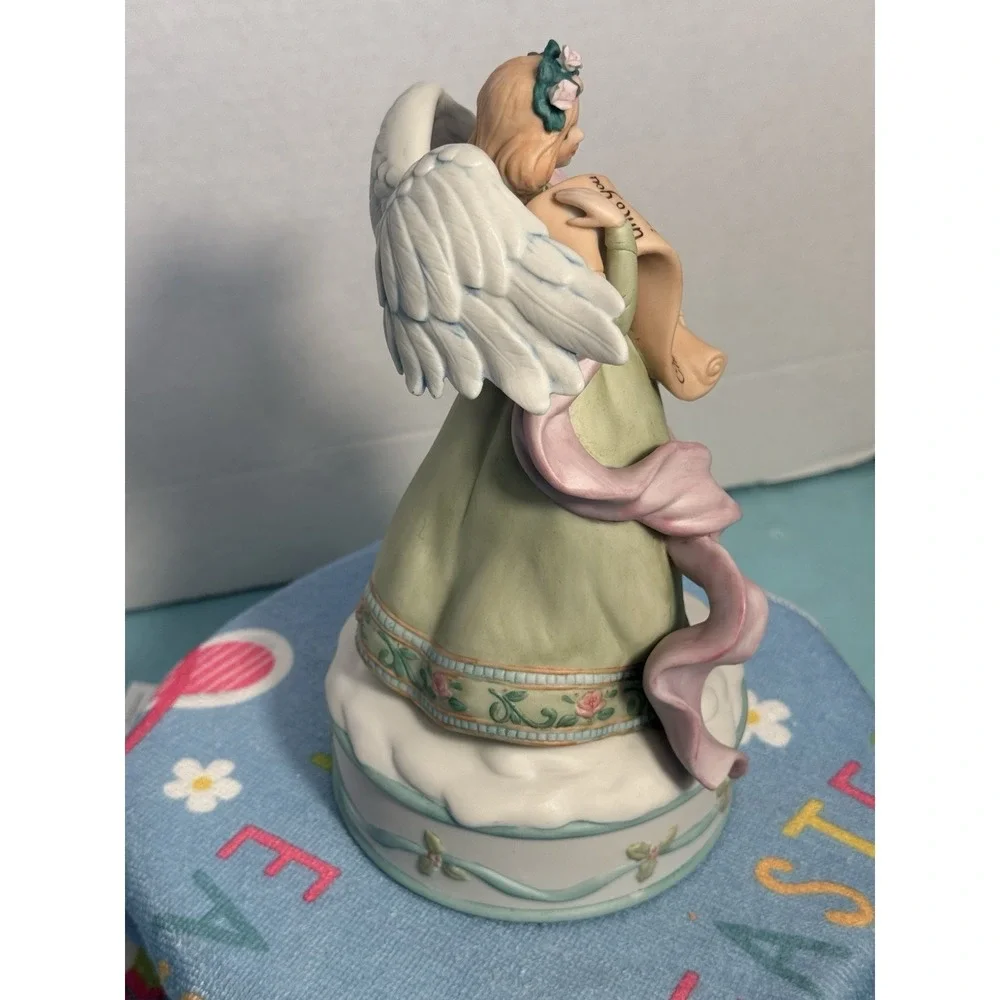 Vintage Joy‎ To The World Musical Angel Figurine 1992 Porcelain Hamilton Gifts